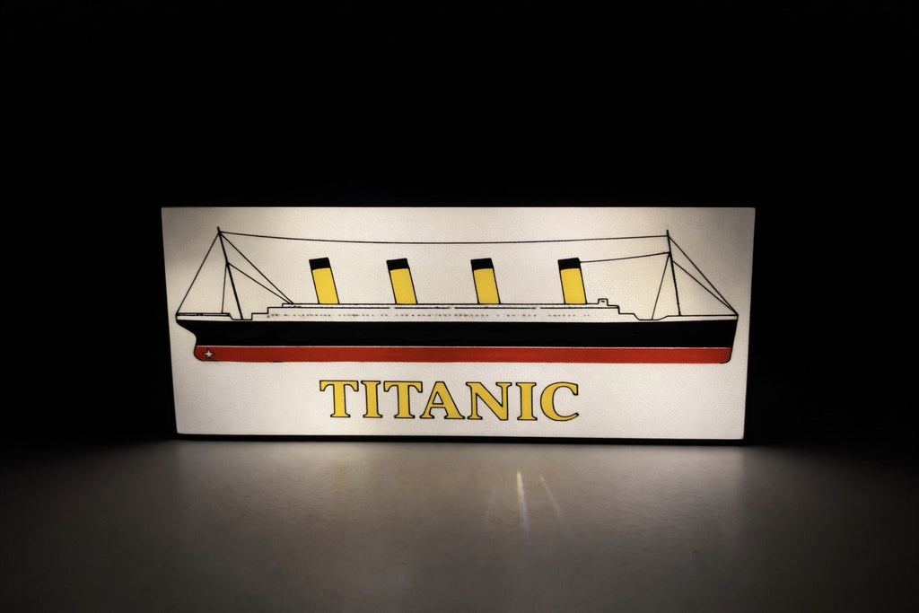 Titanic LED Wandlampe – Retro Schiff Lichtdeko | Geschenk für Filmfans